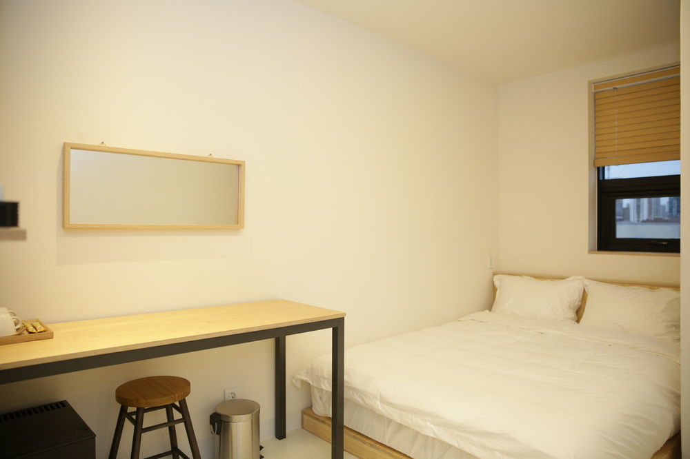 96Bun;Z Travellers Lodge Seoul Exterior photo